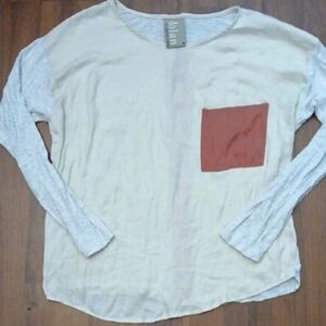 DOLAN Women's Ivory & Grey Long Sleeved Single Pocket Top